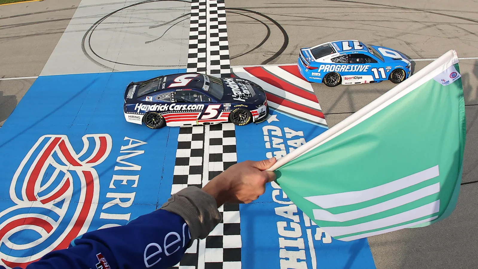 Briscoe Edges Bell for Chicagoland Triumph as Toyota Dominates