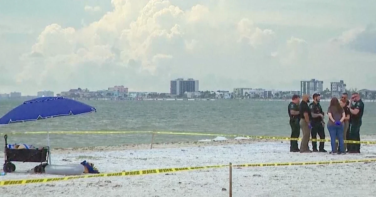 Fort Myers Beach lightning strike kills man, injures three relatives