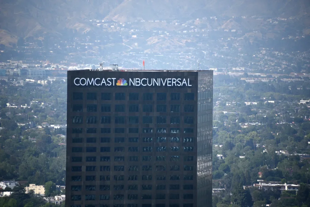 Comcast Split Won’t Spark a Buyout Blitz, Roberts Says