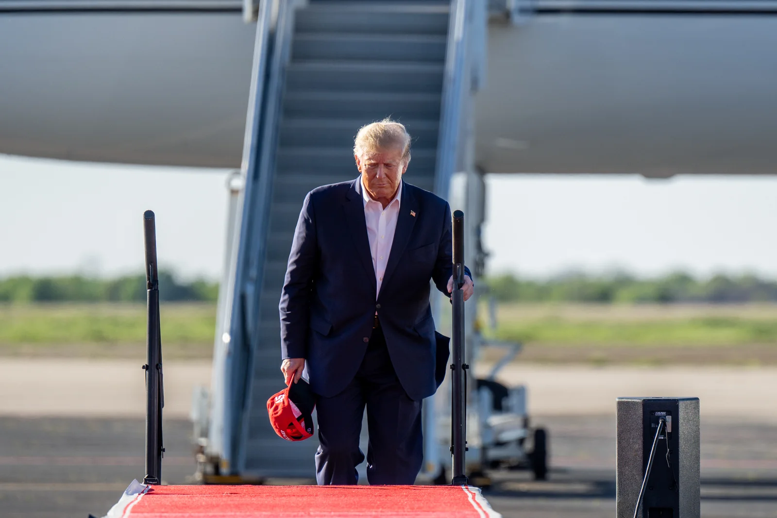 Trump to turn himself in for arraignment in NY.
