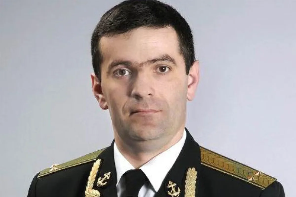 Bin blast kills former Ukrainian submarine commander who defected to Russia in Crimea