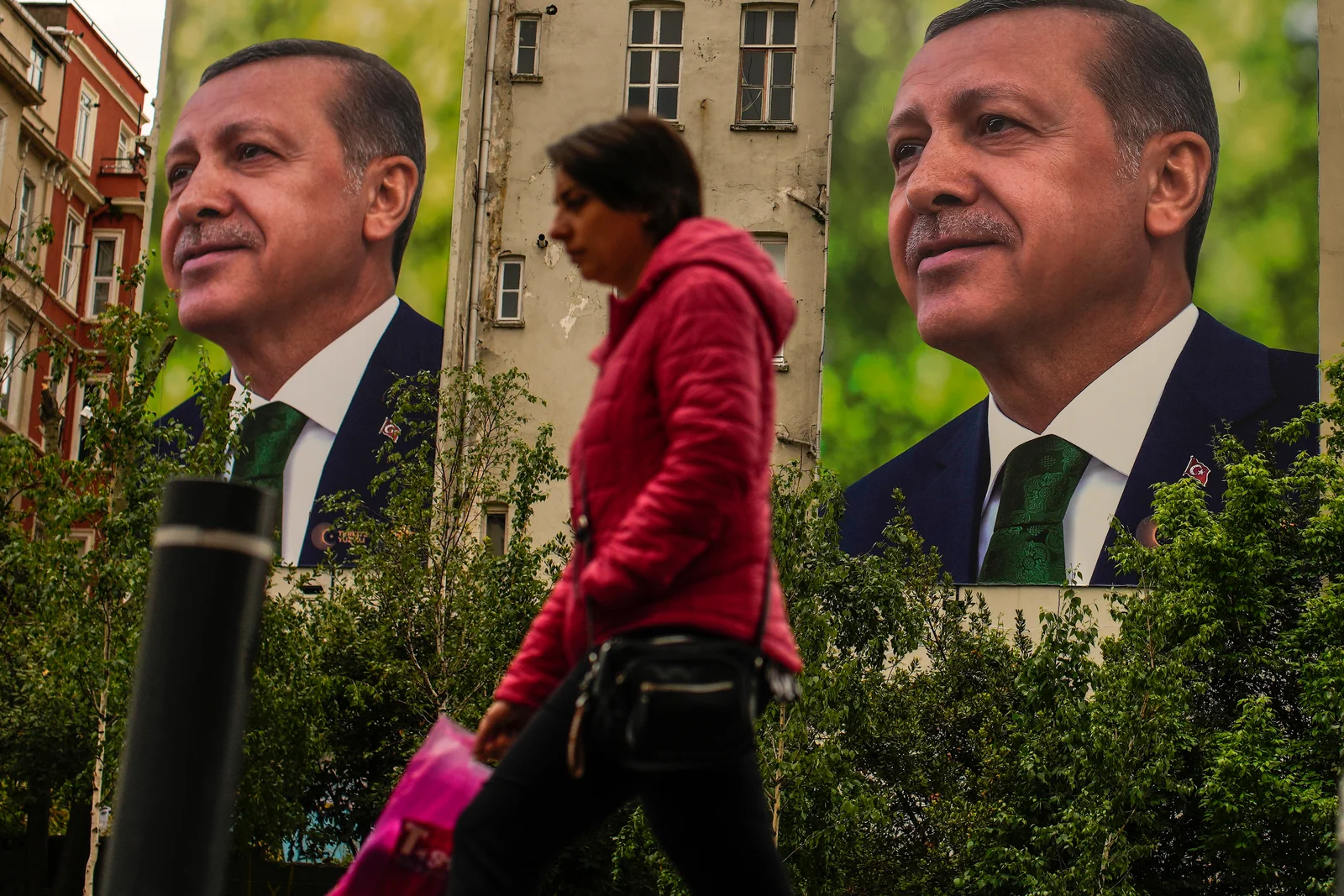 Turkey's Election: Biden Supports Winner, Erdogan Defies Polls.