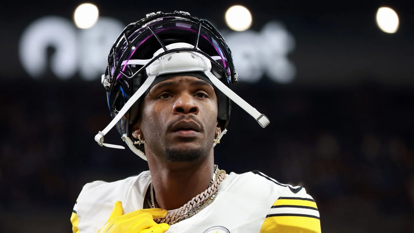 Cowboys add veteran WR Valdes-Scantling to their receiving corps