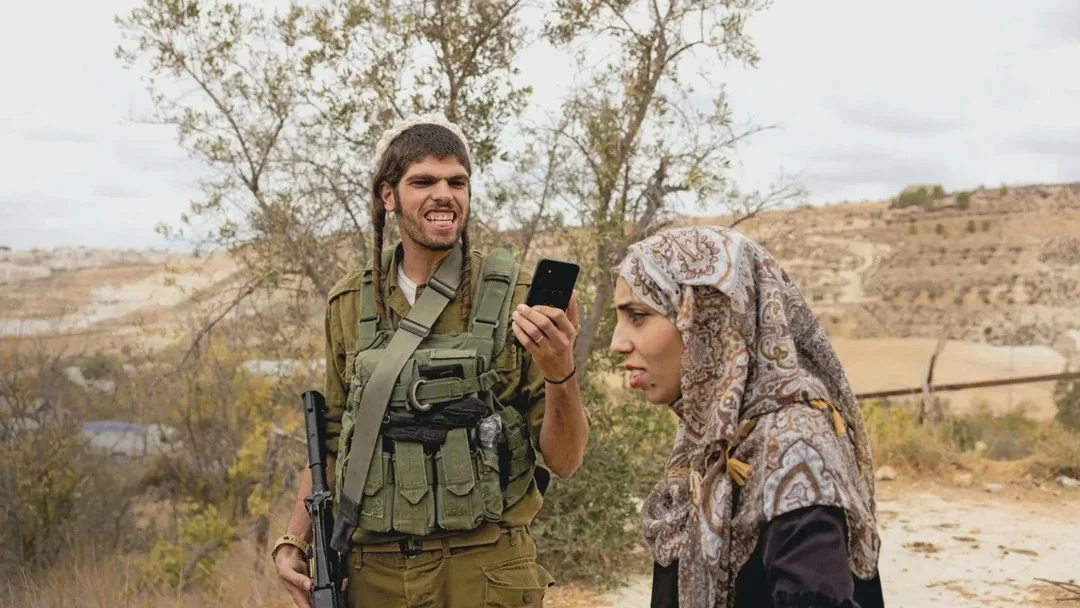 L’Espresso Cover Highlights West Bank Settler Violence During Olive Harvest
