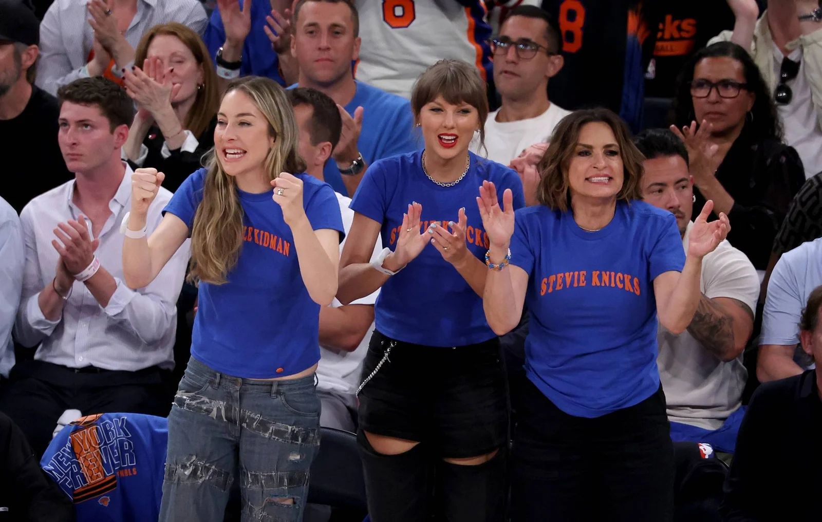 Azaria Says Taylor Swift Courtside Knick Seats Are Ridiculous