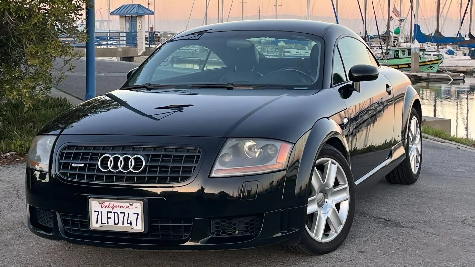 Bauhaus-Inspired Audi TT 3.2 Looks Like a $6,900 Bargain