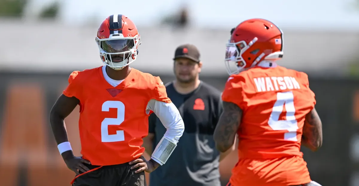 Watson Holds Early Lead in Browns' QB Competition
