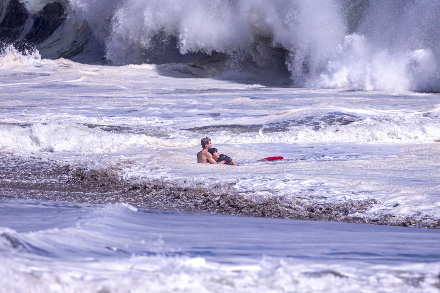16-year-old lifeguard's dramatic Santa Cruz rescue goes viral