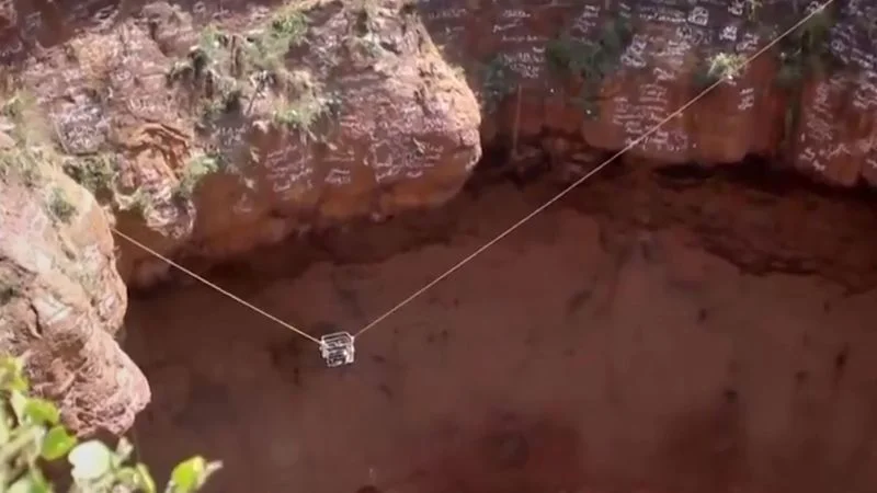 Yemen’s ‘Spider-Man’ climber dies after fall in volcanic crater