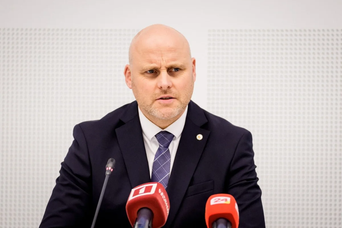 Latvia’s PM warns Moscow: no jokes, NATO stands ready on the Baltic front