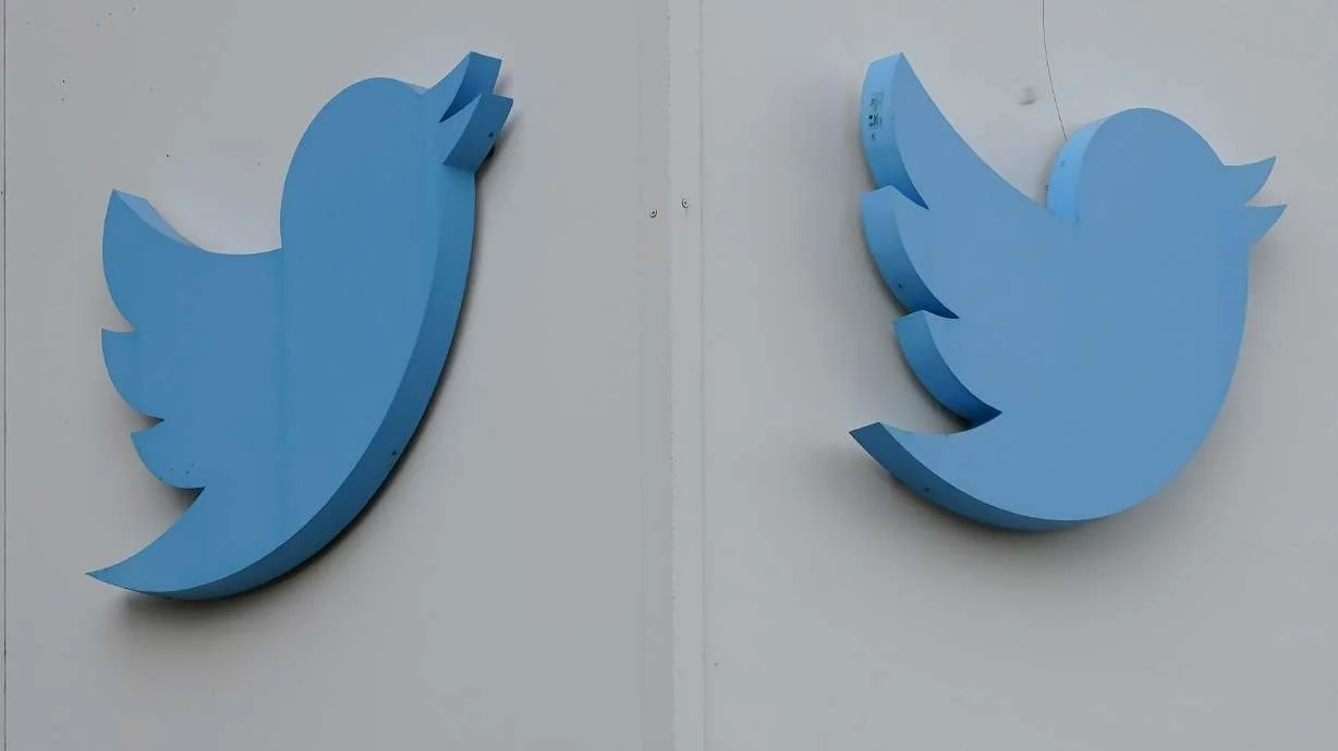Twitter safety executives resign following criticism from Elon Musk.