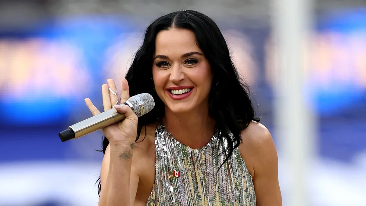 Katy Perry Silences Exes, Sends Love to Justin Trudeau on Spain Stage