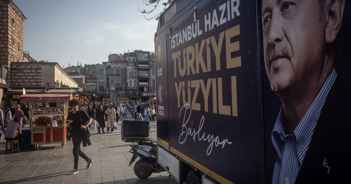 Turkey's Election Run-Off: Erdoğan Set to Continue Rule.