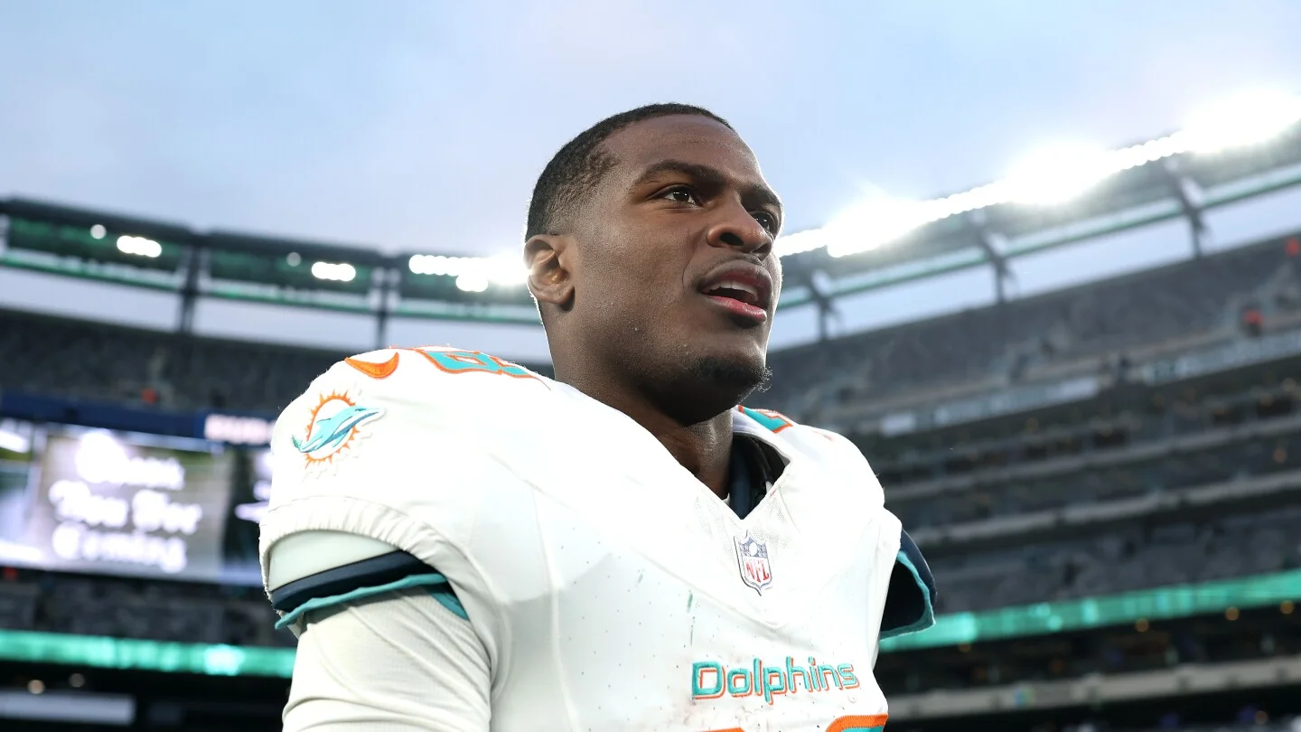 Achane attends Dolphins' voluntary workouts amid contract talks