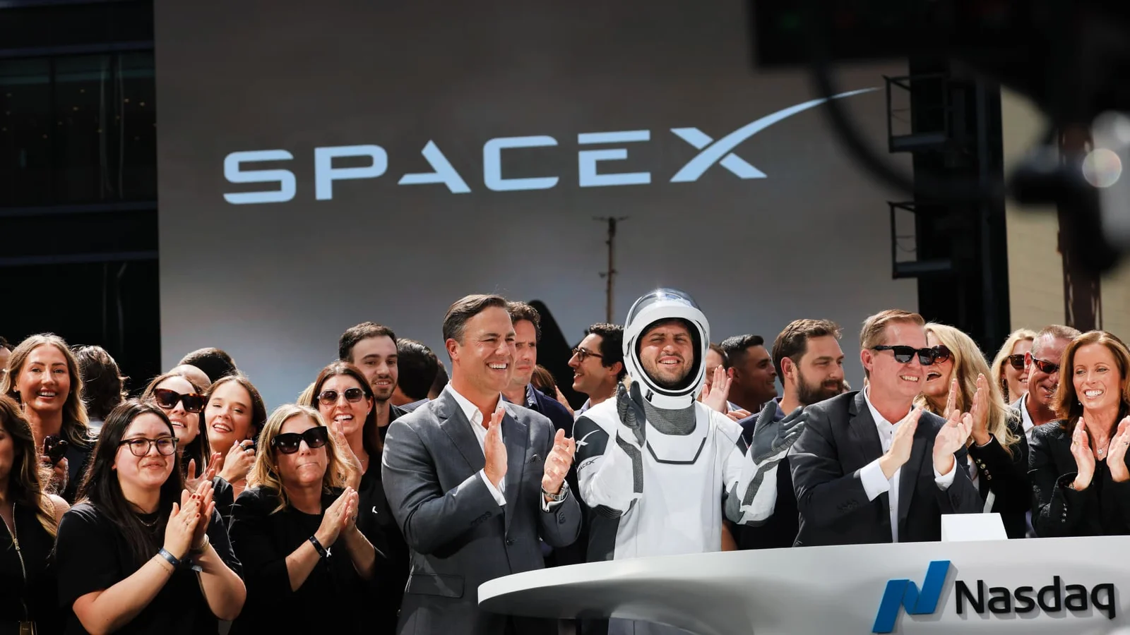 SpaceX taps bond market to fuel AI expansion after blockbuster IPO