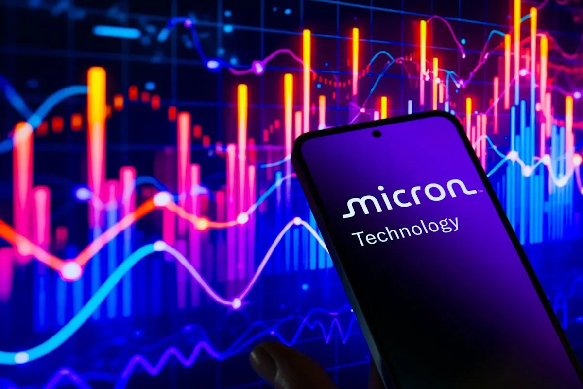 Micron Clears $1,000 on Memory Momentum as Cramer Sees Potential Double Up