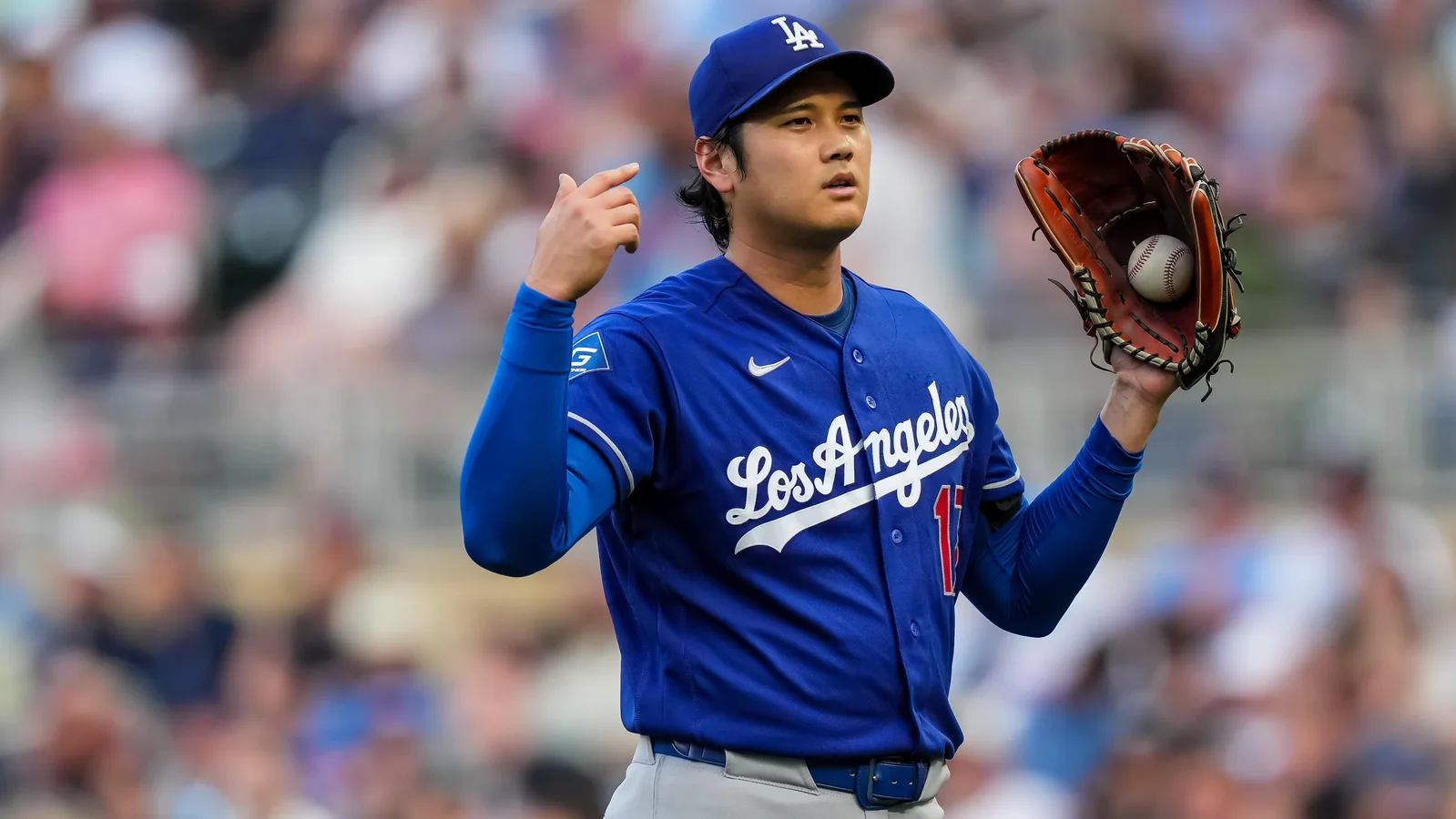 Ohtani Steers Dodgers to Narrow Win as Rushing Struggles Behind the Plate