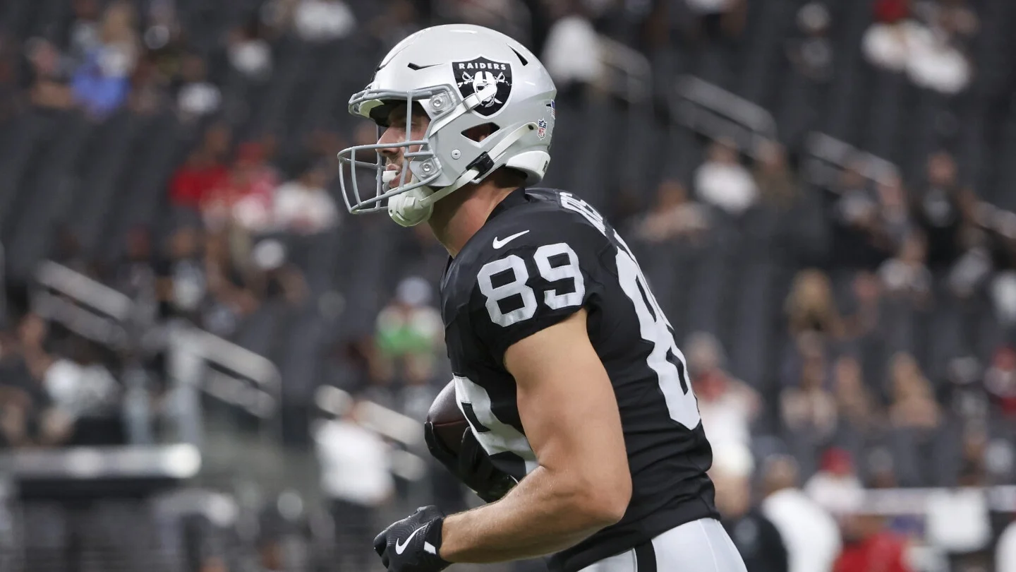 Raiders' Brock Bowers sidelined briefly after meniscus trim