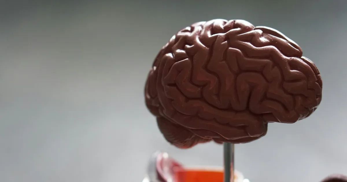 Midlife blood marker may flag dementia risk by age 45