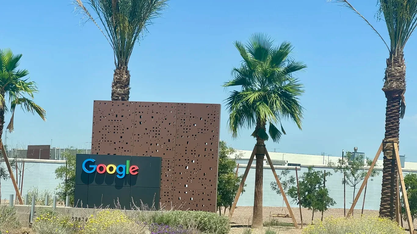 Google's AI Boom Triggers Record Energy and Water Use in Data Centers