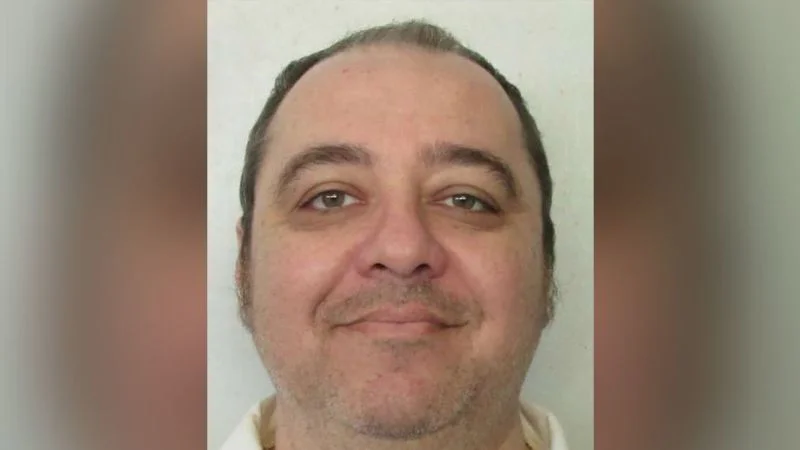 Supreme Court grants Alabama inmate's request for nitrogen gas execution.