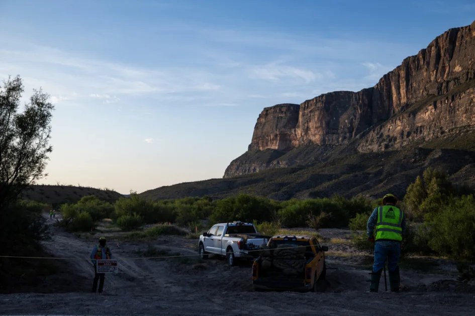 Texas Republicans Walk a Tight Line on Big Bend Border Plan