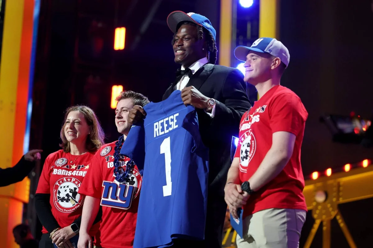 Giants land elite edge in Round 1 as Arvell Reese earns an A-plus