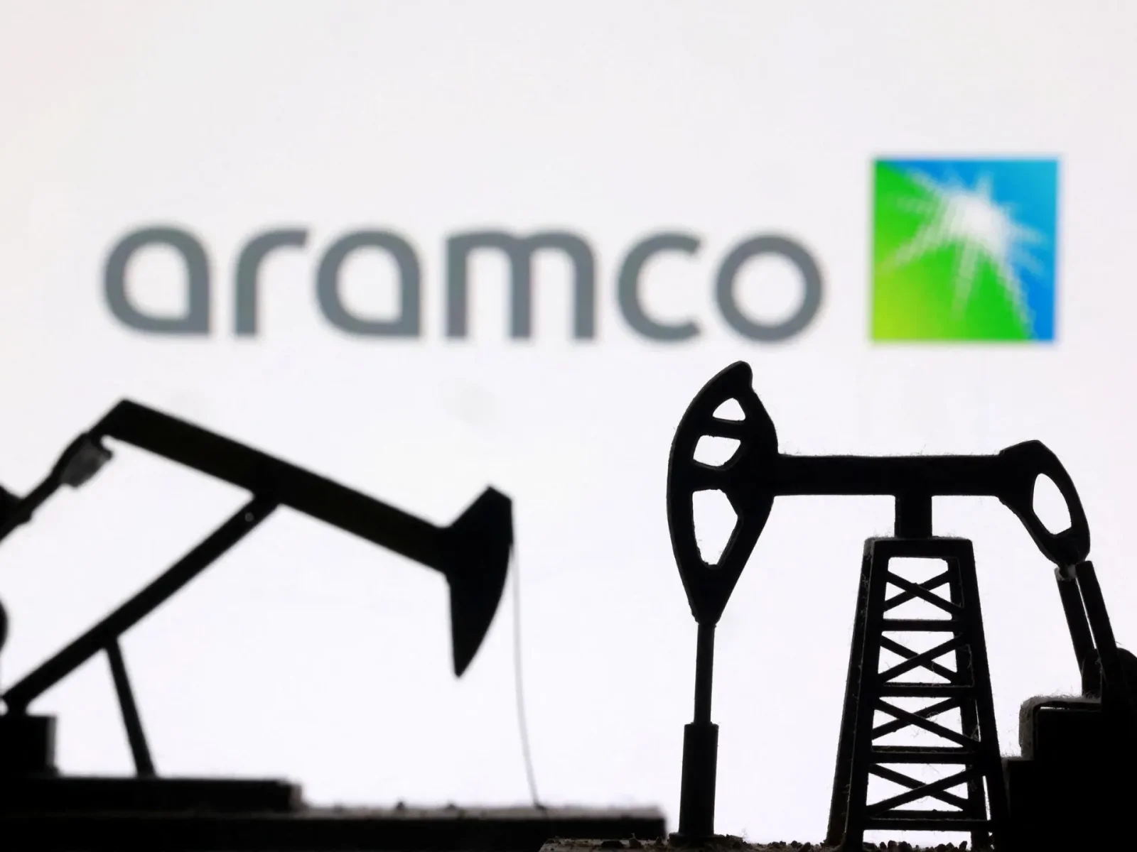 Aramco Refinery Fire in Jizan Quelled as Houthis Claim Strike