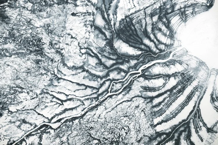 Rising Shores: NASA Image Captures Ice-Age Rebound in James Bay Lowlands