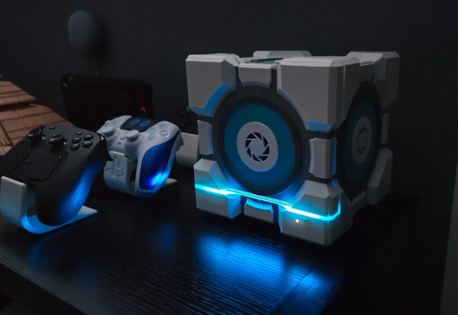 DIY 3D-Printed Companion Cube Case for Steam Machine Goes Live