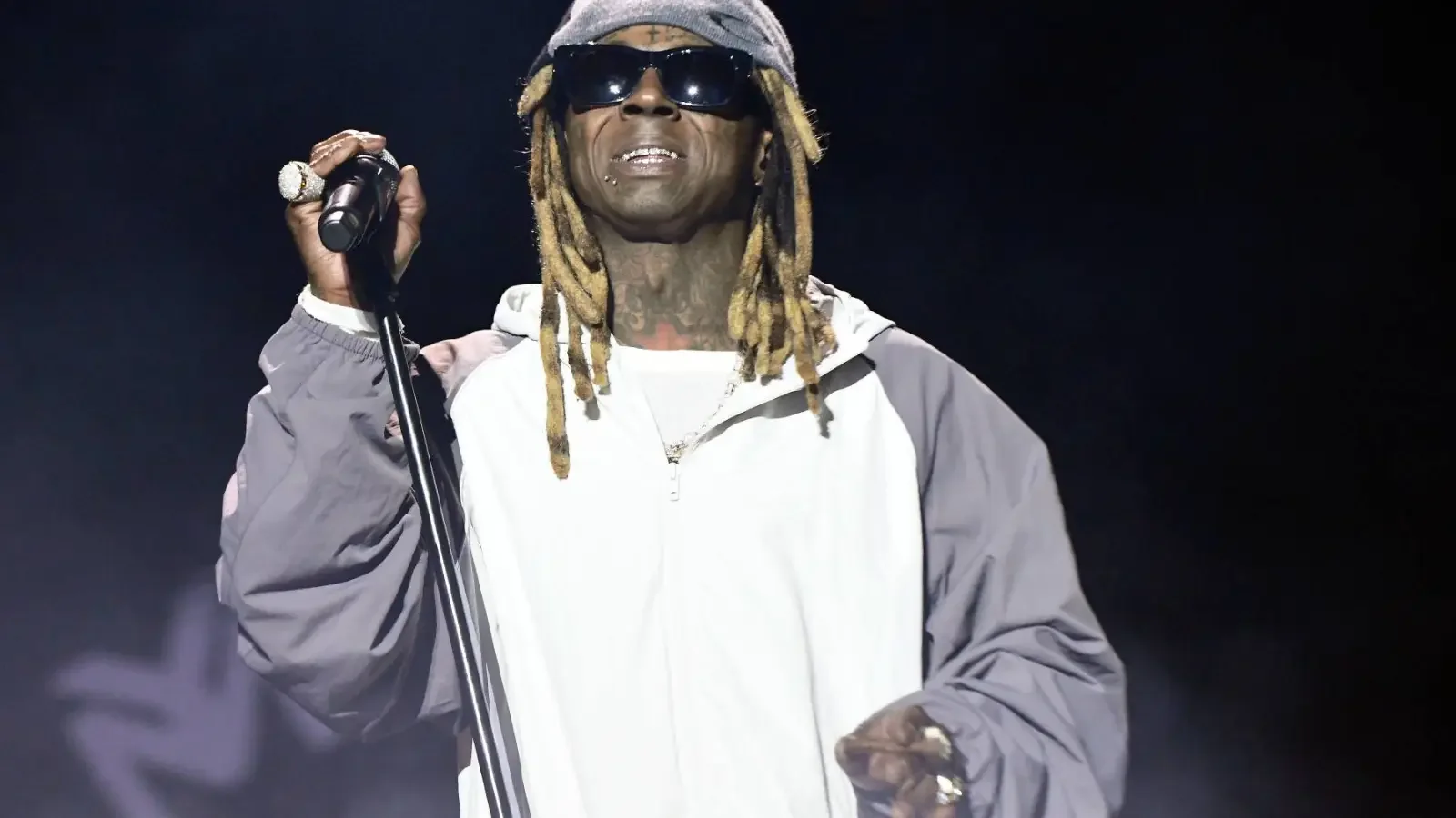 Lil Wayne apologizes for no-show in Maine, reschedules Bangor date