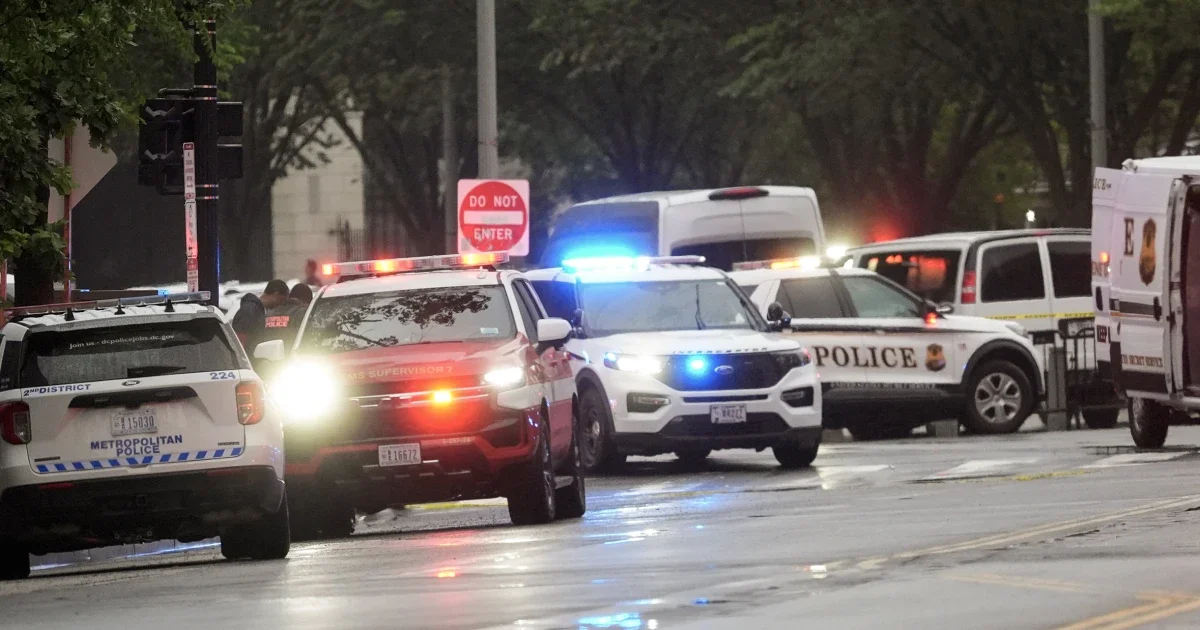 Two Injured Near White House as Suspect Sought After Shooting Sparks Short Lockdown