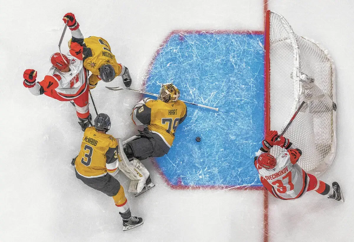 Staal again pounces in front of the net as Hurricanes tie the Final