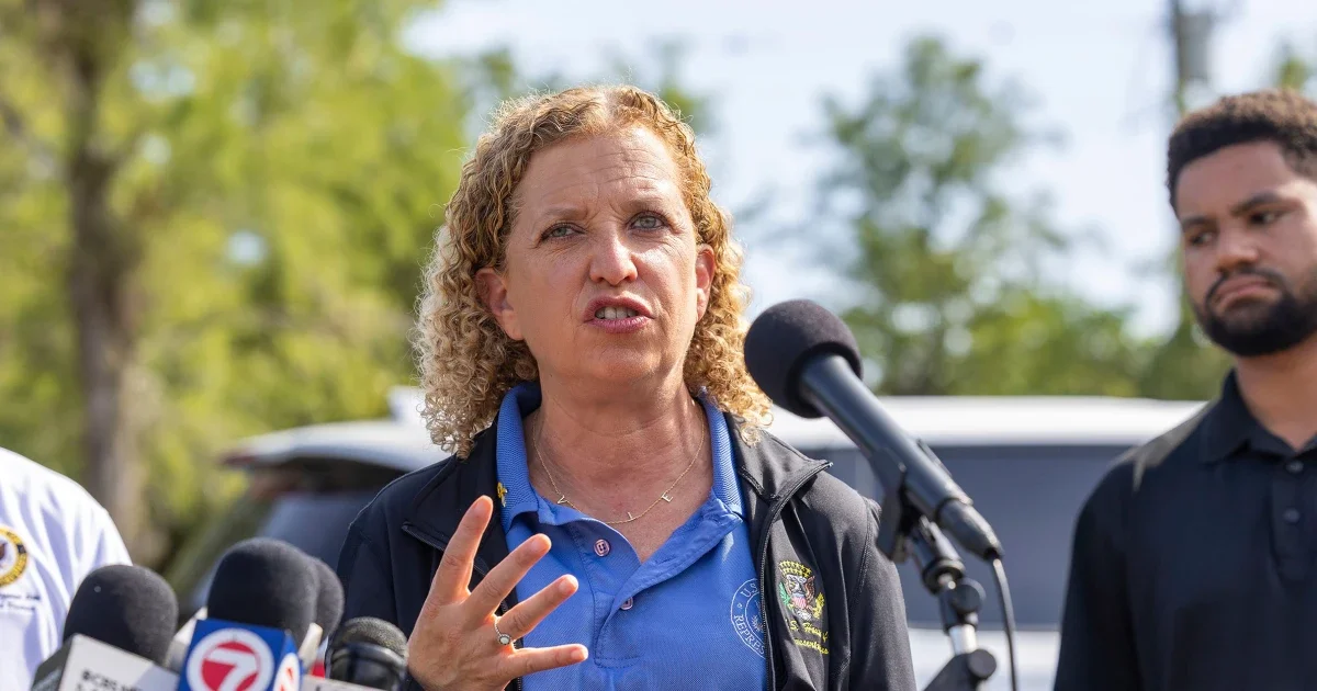 Lawmakers Tour Controversial Florida Detention Center 'Alligator Alcatraz'