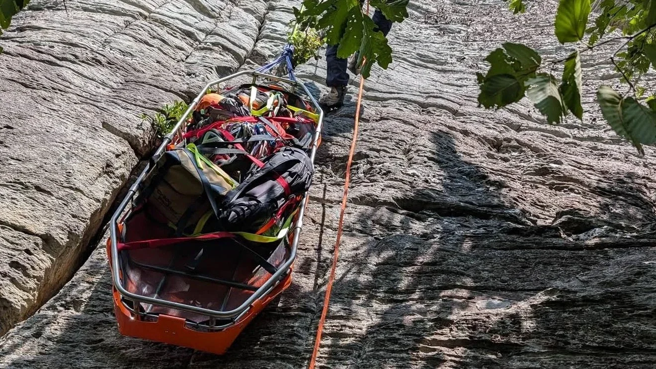 Linville Gorge Hiker Rescued as 24 Agencies Respond; One Volunteer Makes a Heroic Blood Run