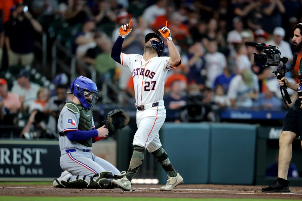 Astros Hit by Injuries as Altuve Exits and Brown, Hader Near Returns