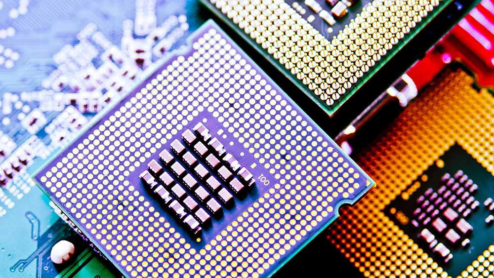 Tech Giants Lead Stock Market Rally Despite Chip Stock Warning and AI Stock Crash.