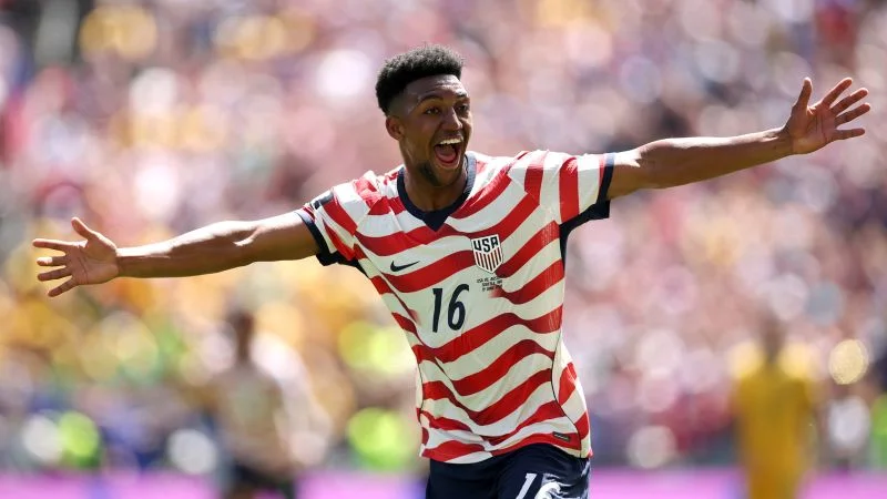 Seattle roar carries USA to World Cup knockout as Alex Freeman nets winner