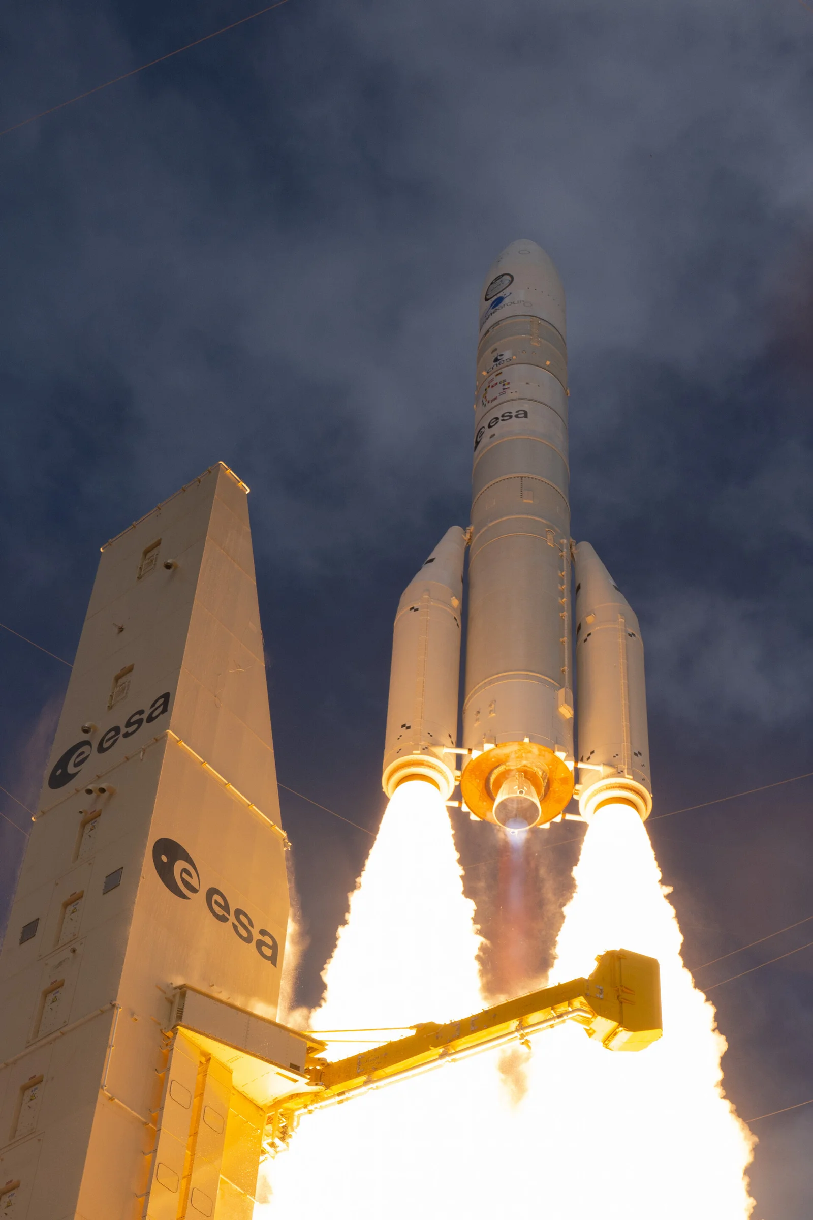 Ariane 6 Debuts with Flexible, Heavy-Lift VA262