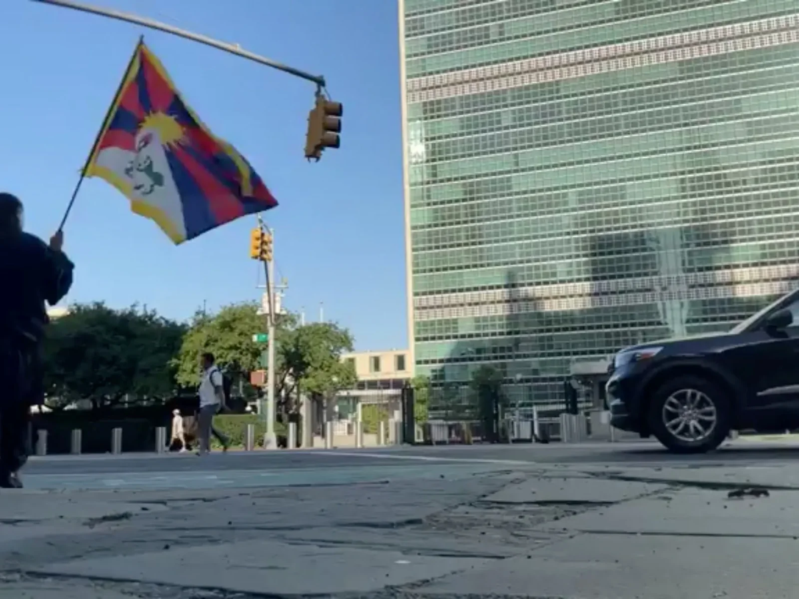 Tibet rights activist dies after self-immolation outside UN in NYC