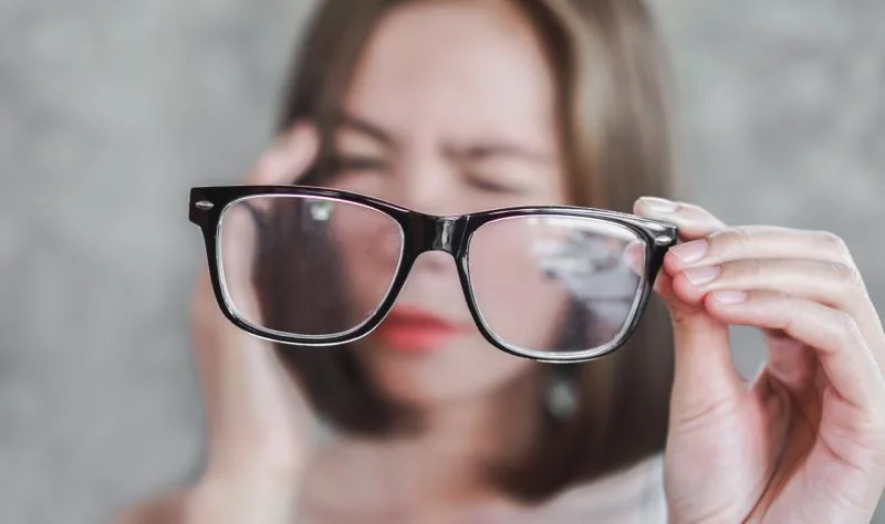 Eye symptoms flag tougher long COVID, Yale study finds