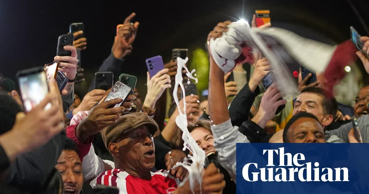 Arsenal clinch title as London erupts in celebration