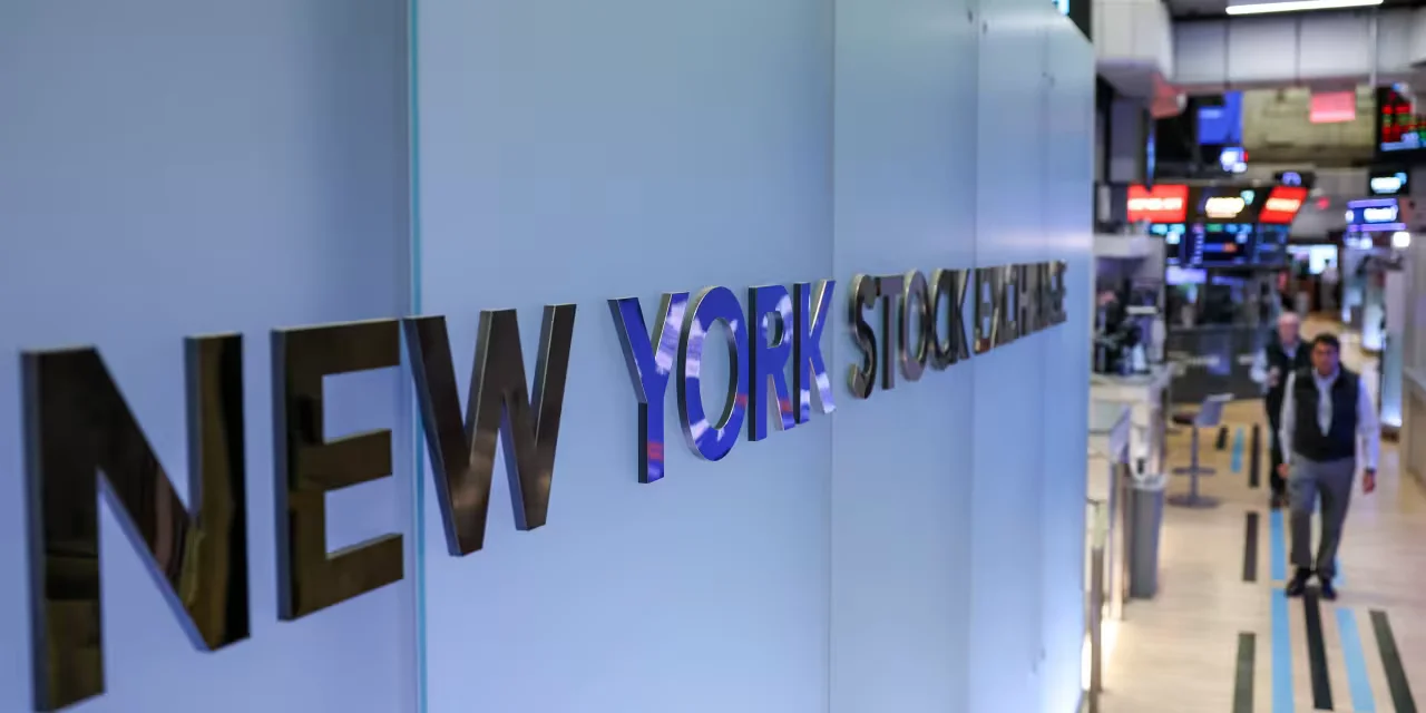 VIX dip sparks bet of a 7,400 S&P as Fundstrat flags three bullish signals