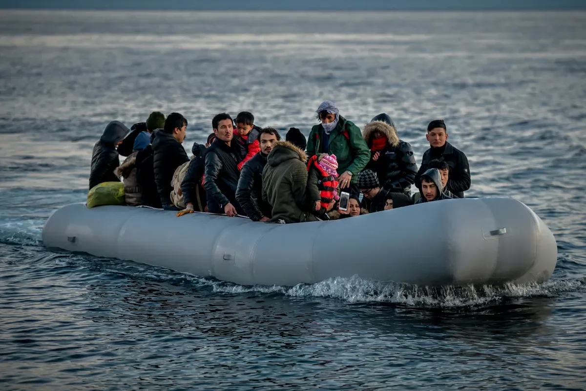 EU Urges Greece to Investigate Alleged Migrant Abandonment at Sea