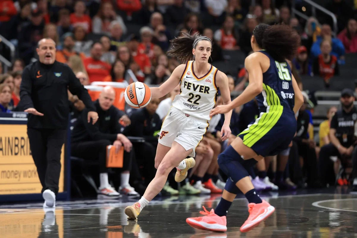 Clark's 21-point night cut short by knee scare as Fudd debuts for Wings