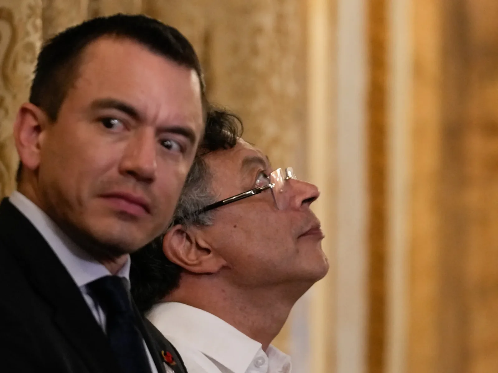 Ecuador Imposes 100% Tariff on Colombia in Escalating Border Dispute