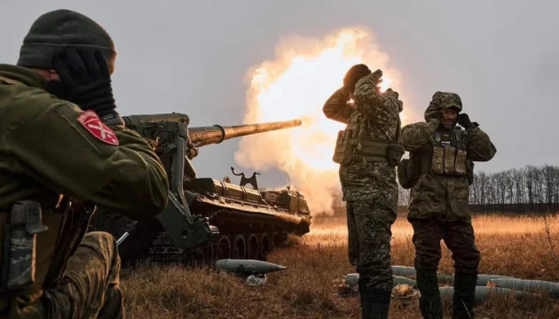 Ukrainian forces fend off 60+ Russian attacks in multiple sectors.