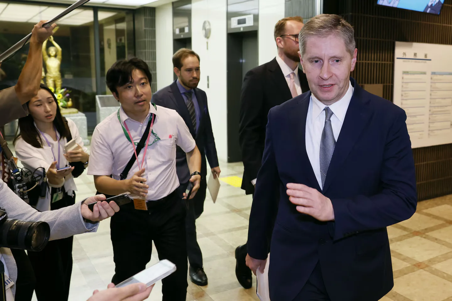 Putin's Kuril Visit Provokes Tokyo, Deepening a Territorial Dispute