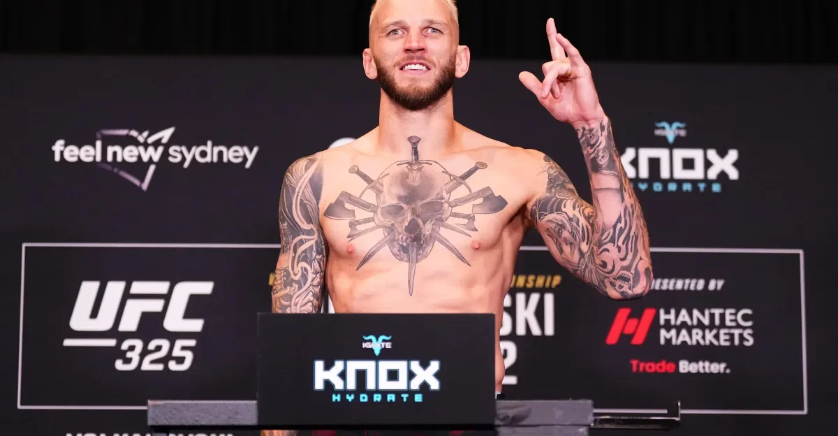 Paris UFC Weigh-Ins: Hooker-Parnasse Lead 155s as Weights Are Set