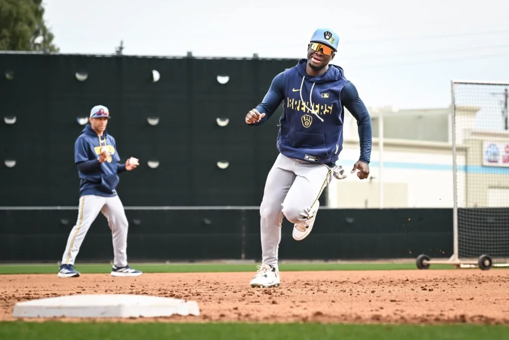 Brewers Elevate Luis Lara for MLB Debut, Option Blake Perkins